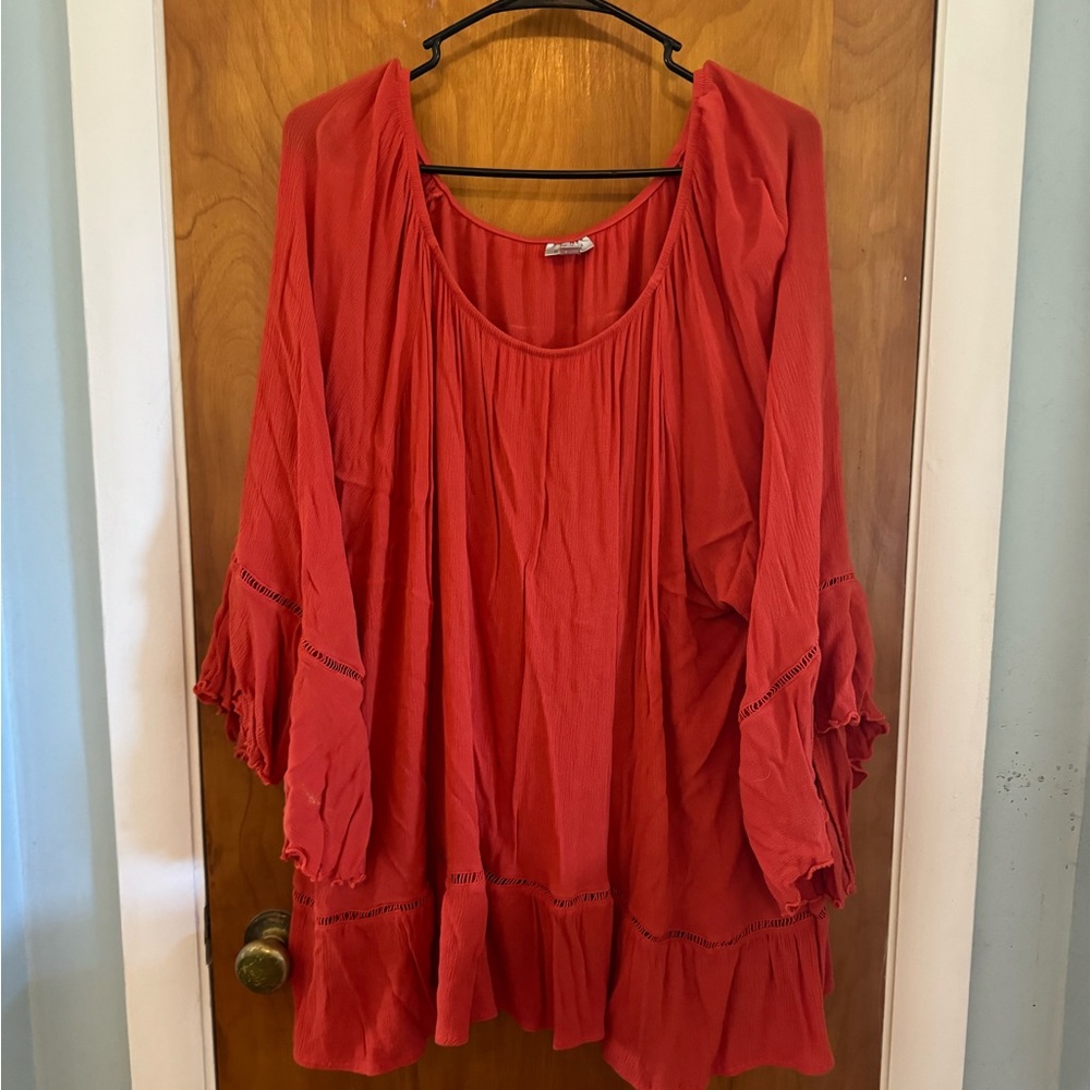 Avenue Woman’s Top, size 26/28